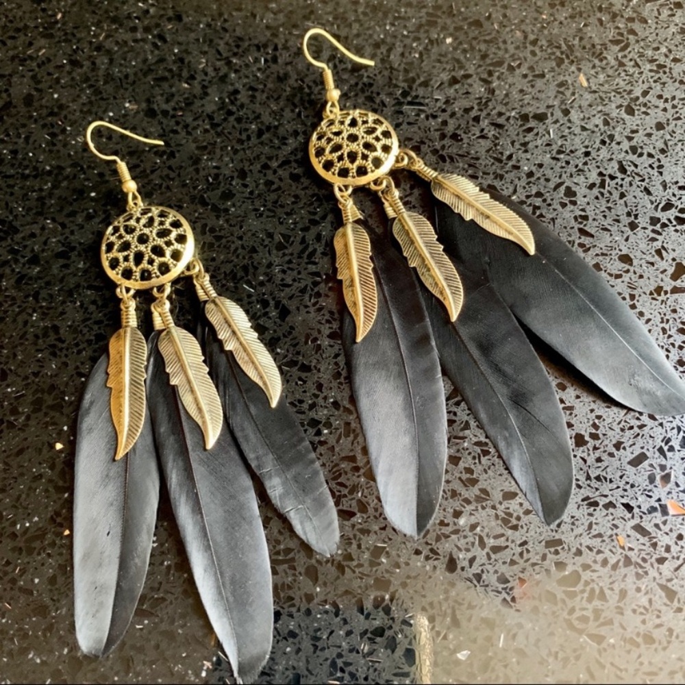 Dream Catcher With Black Feathers Earrings.